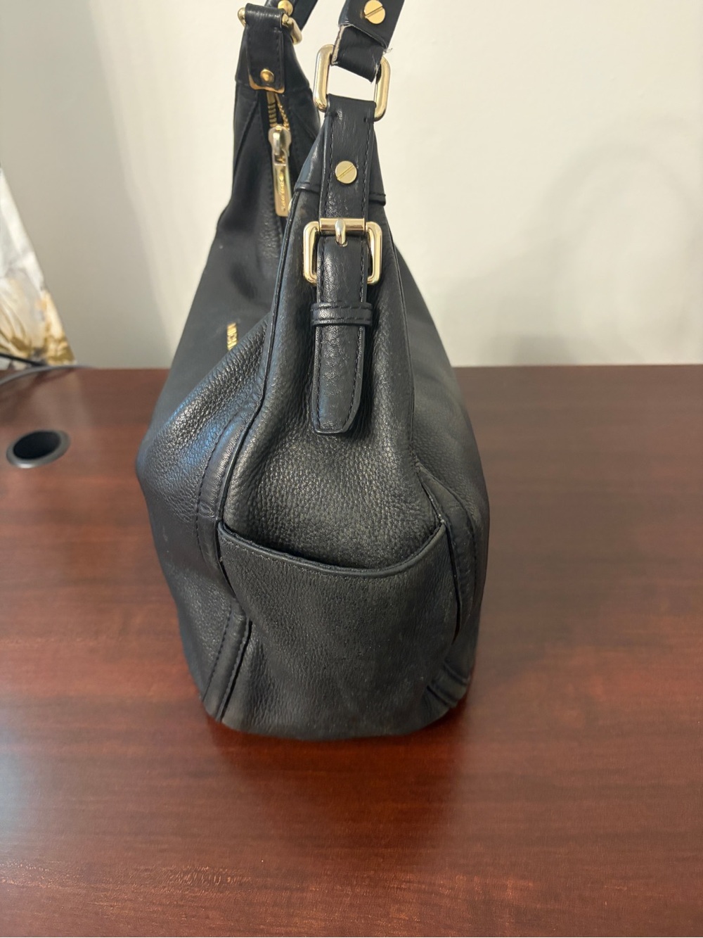 Michael Kors Black Leather Shoulder Bag - Picture 4 of 11